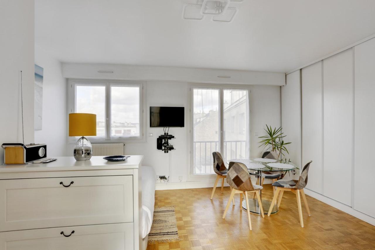 Le Nid Du Roi - Appartement Terrasse - Версаль Екстер'єр фото